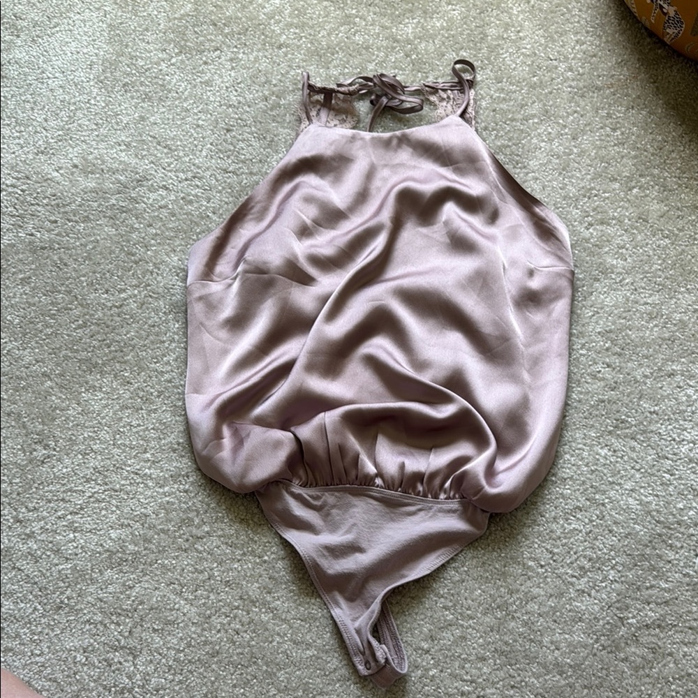 Abercrombie light purple bodysuit M
